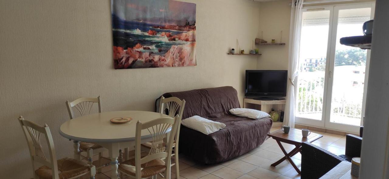 Appartement Lumineux Vue Mer Fréjus Exterior photo